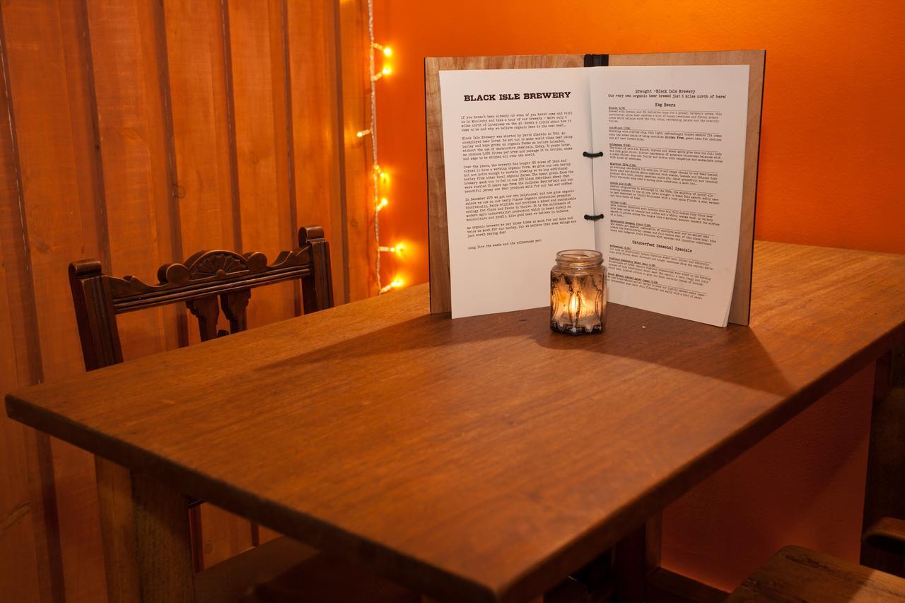 Black Isle Bar & Rooms Инвернес Екстериор снимка